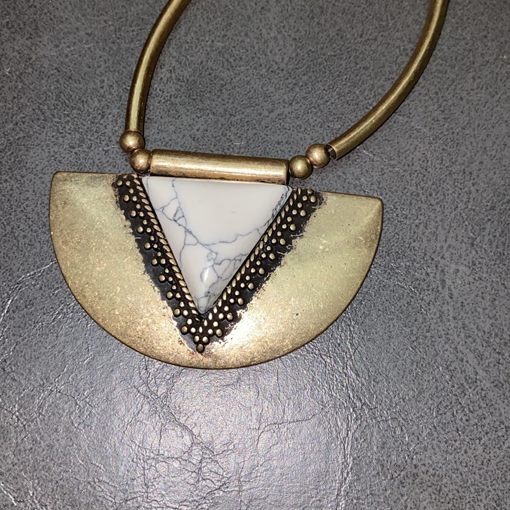 Universal Thread Geo Pendant Necklace - Picture 2 of 3